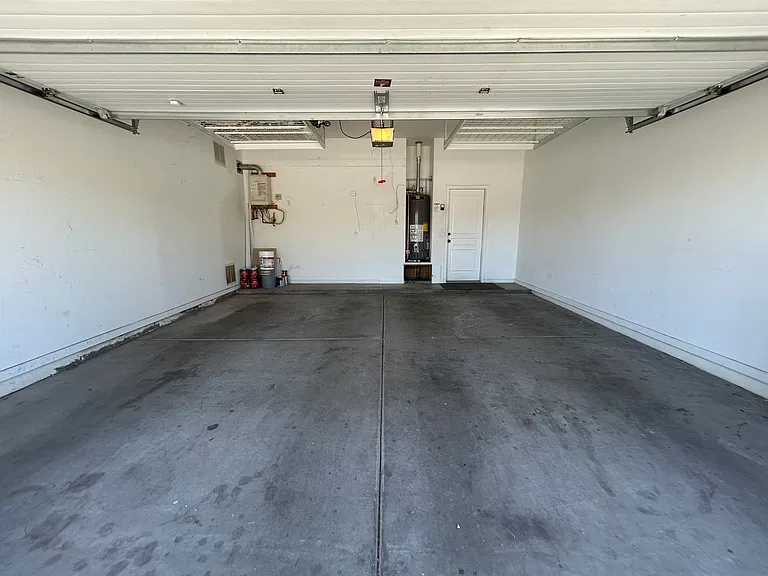2041 E Fawn Dr — Photo 50