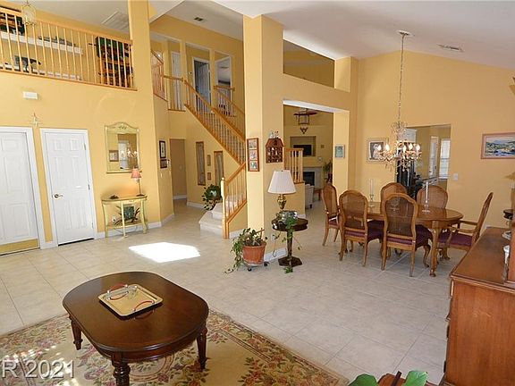 4th image of 5004 Burr Oak Dr