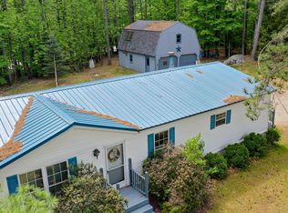 40 Stearns Hill Rd, South Paris, ME 04281