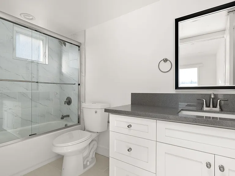 1853 S Longwood Ave #1853 — Photo 8