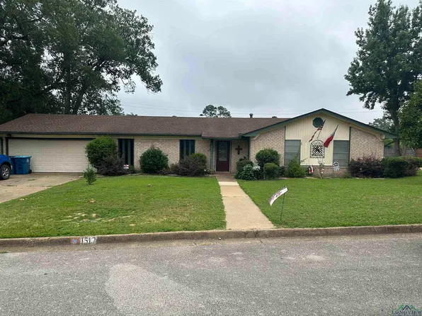 1517 Young St, Henderson, TX 75654