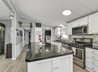 3 Pine Crest Est, Lee, NH 03861