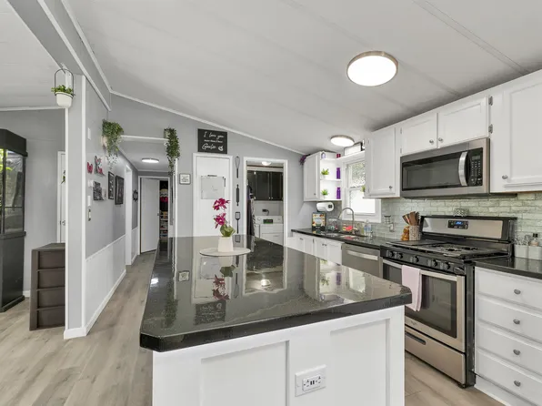 3 Pinecrest Estates, Lee, NH 03861