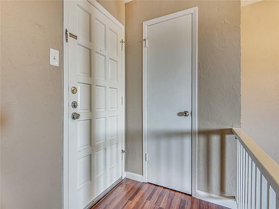 5th image of 2813 Escada Dr APT 201B