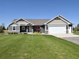 7272 S Seven Mile Rd, Freeland, MI 48623