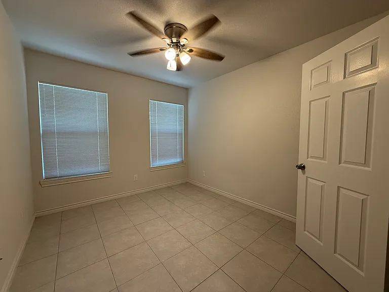 231 Gazel Dr — Photo 22