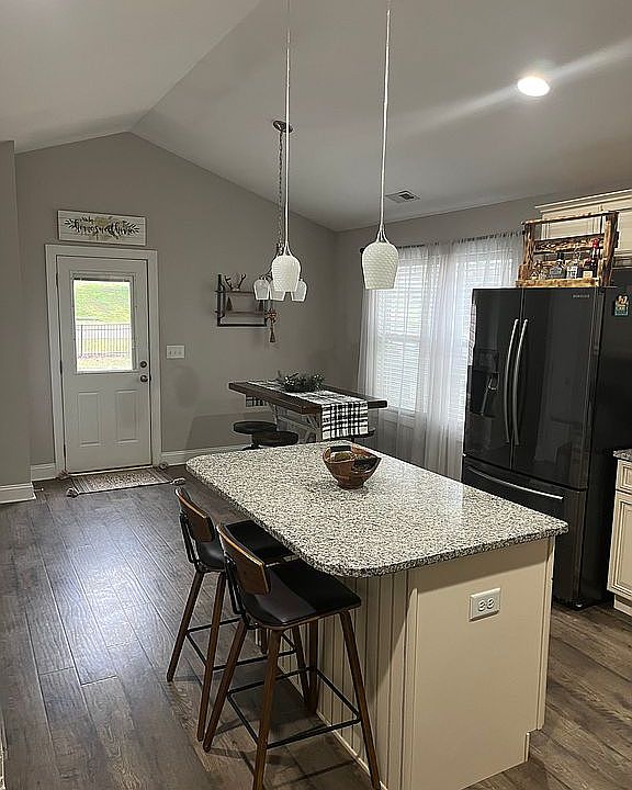 1st image of 1005 Klondale Ave