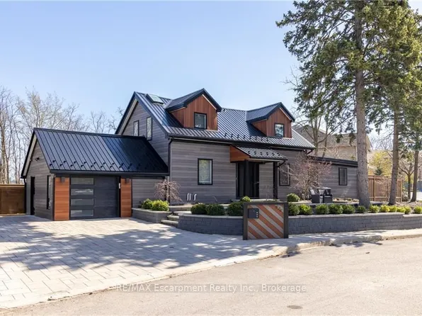 676 Bayshore Blvd, Burlington, ON L7T 1T2