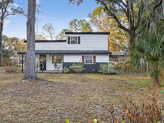 3rd image of 4233 Vinson Rd