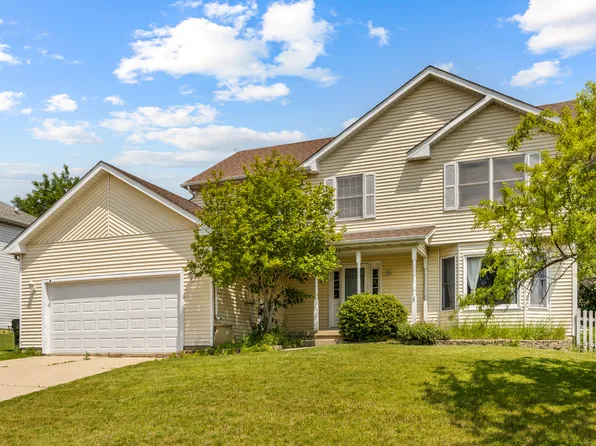 212 Jake Ln, Hampshire, IL 60140
