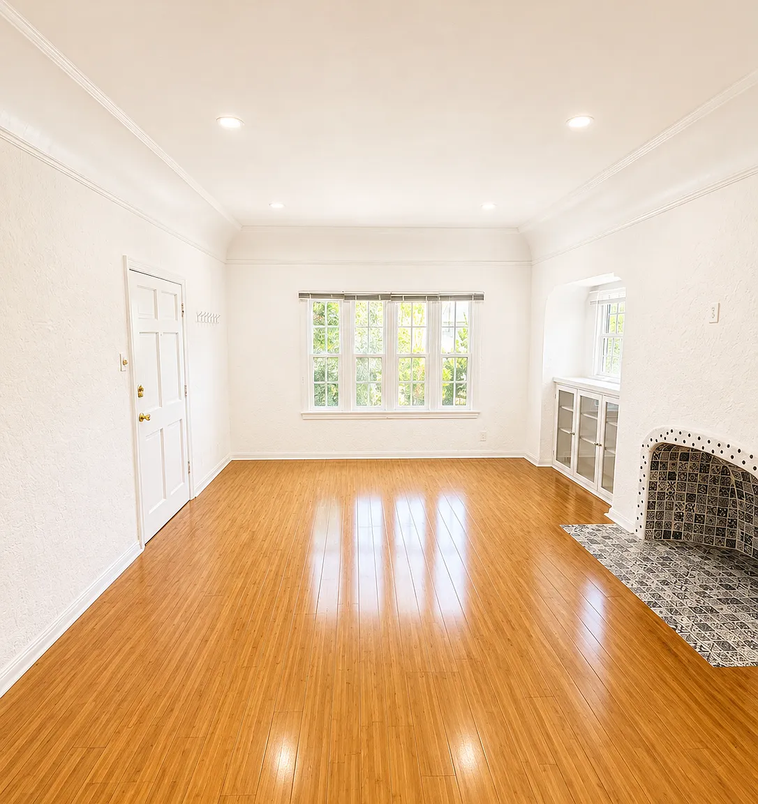 3 bed, $4,250 — Photo 1
