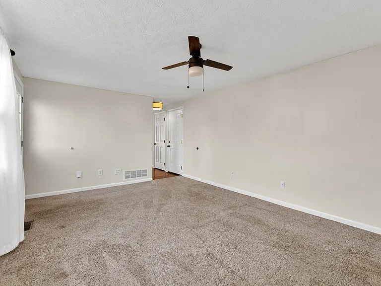 880 Ruskin Dr — Photo 24