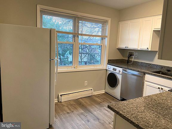 2nd image of 4256 Buckman Rd APT 27