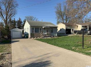 2601 Larch Rd, Quincy, IL 62301