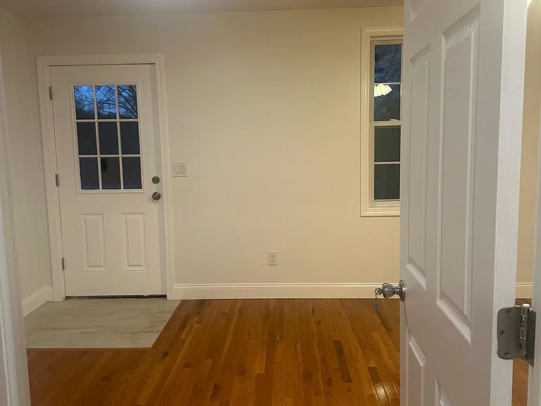 56 Benton St #A — Photo 28