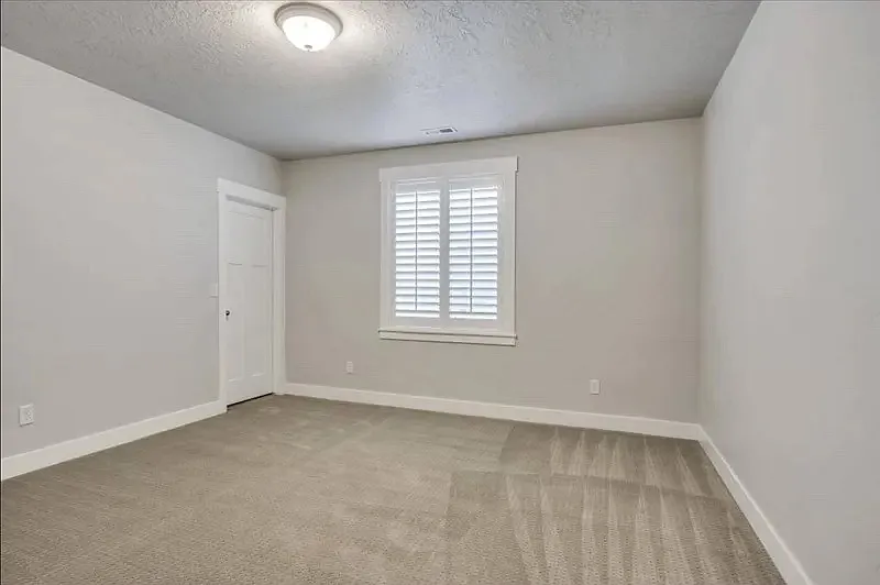 5141 W Lower Wood Ln — Photo 4
