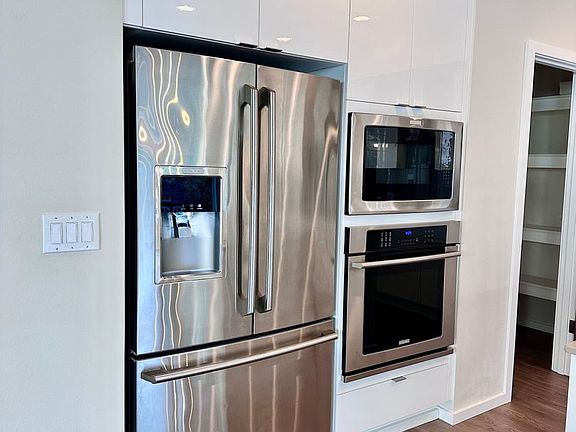 5th image of 11435 SE 222nd St
