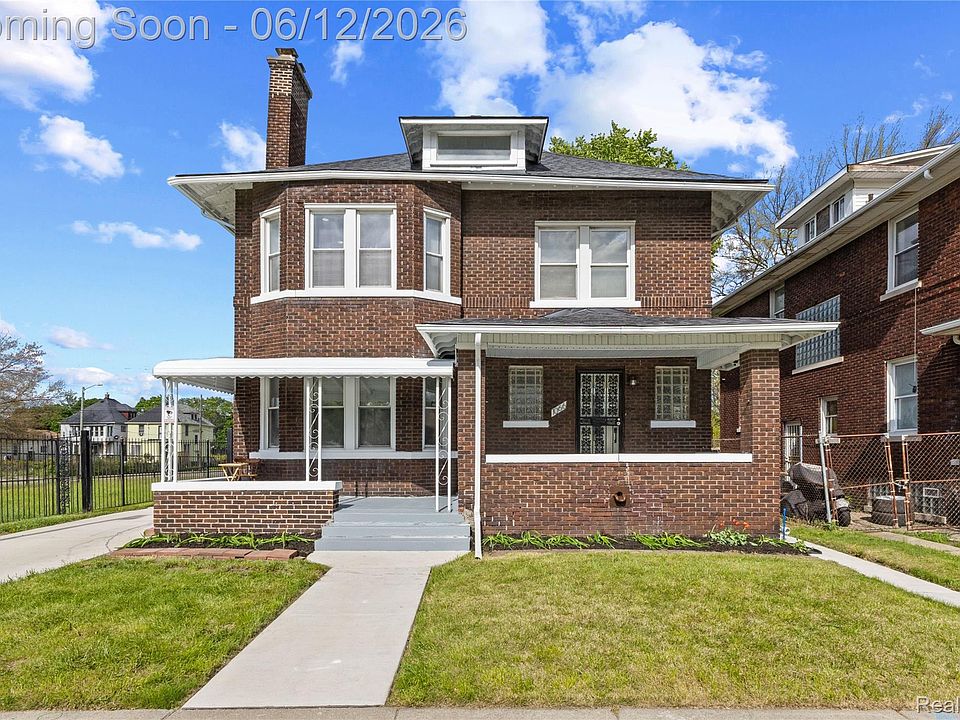 1st image of 1066 E Grand Blvd