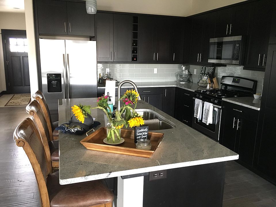 Kitchen island