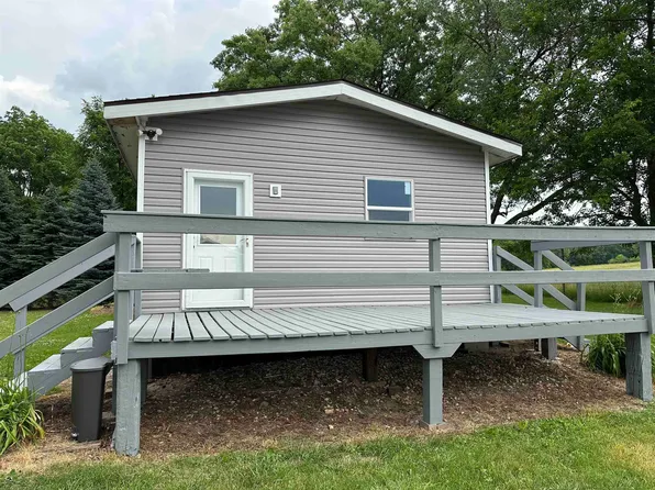 311 E South Park Dr, Byron, IL 61010