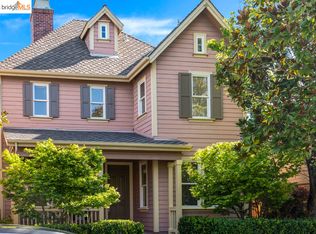 2030 Serra Ln, Hercules, CA 94547