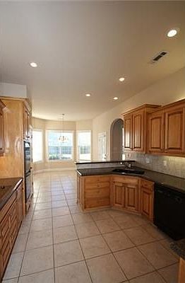 5th image of 4608 W Hillside Dr