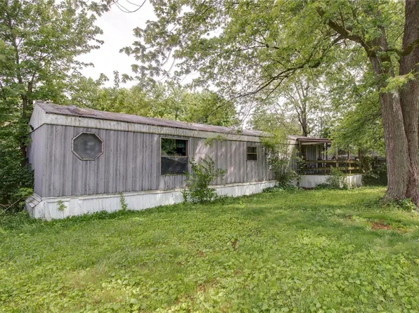 29 Henderson St, Nilwood, IL 62672