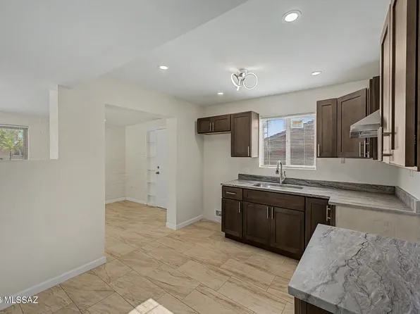 205 E District St, Tucson, AZ 85714