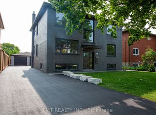 34 Robindale Ave, Toronto, ON M8W4A9