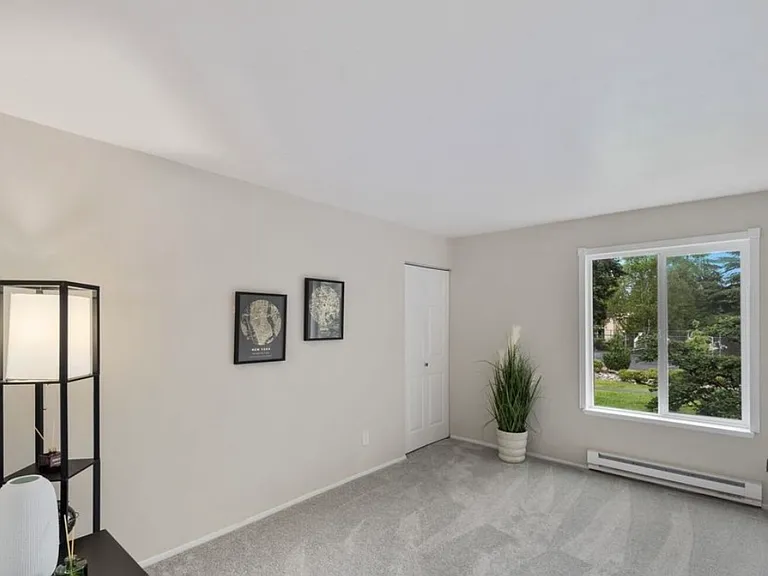14605 NE 34th St #H012 — Photo 4