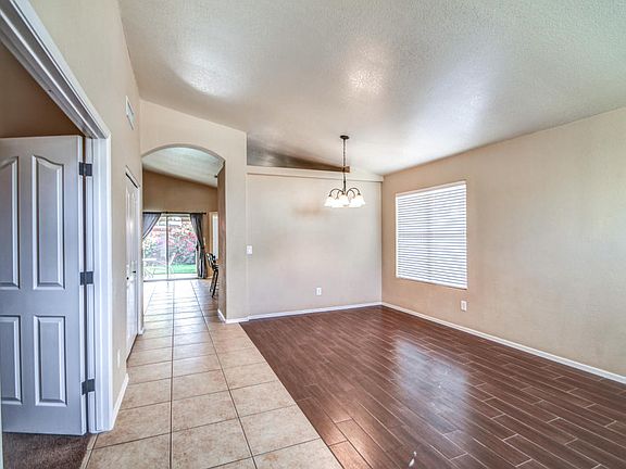 2nd image of 6849 E Lakeview Ave
