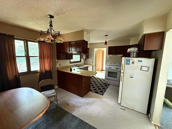 4th image of 23003 Beltrami Line Rd