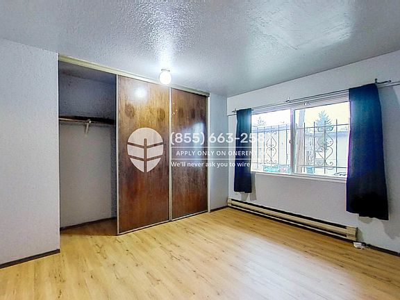 5th image of 5041 12th Ave NE