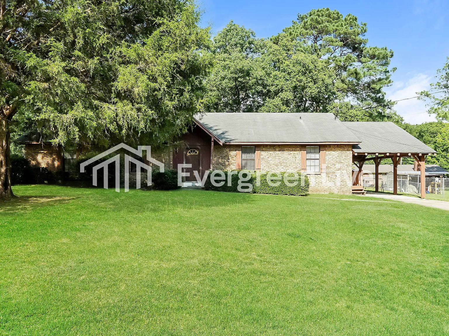 3 bed, 2.0 bath, 1800 sqft, $1,595 — Photo 1