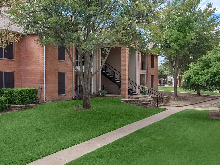 Garden Gates Apartments Plano — Photo 19