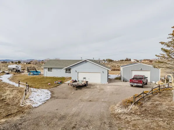 451 White Oak Dr, Spring Creek, NV 89815