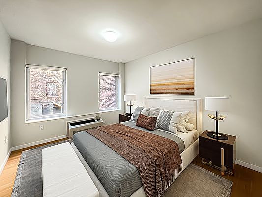 5th image of 4857 Broadway APT 2E