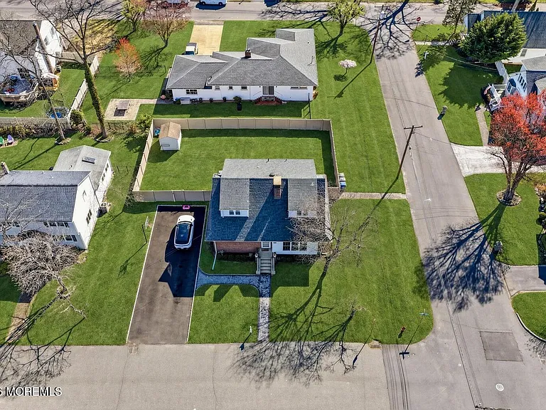 227 Chatham Ave — Photo 39