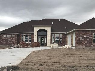 1177 Southampton Dr, Corpus Christi, TX 78415