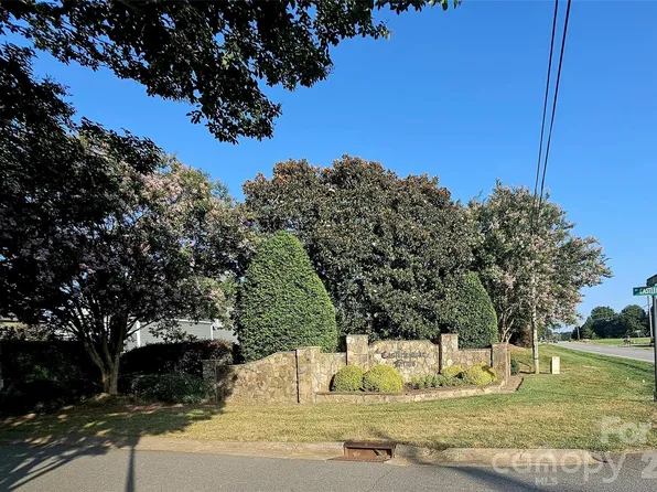 1204 Dublin Ct, China Grove, NC 28023