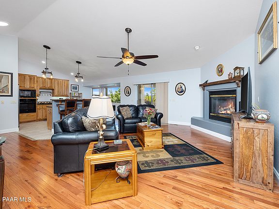 4th image of 2286 Desert Willow Dr