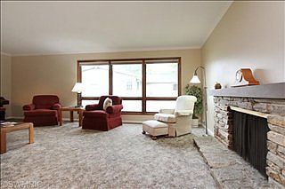 5th image of 2754 Northville Dr NE