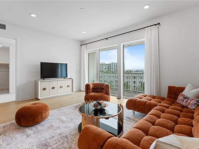 2602 Rivington — Photo 1