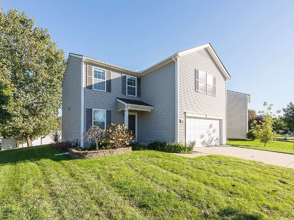 8401 Walnut Hl