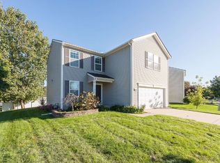 8401 Walnut Hl, Dexter, MI 48130