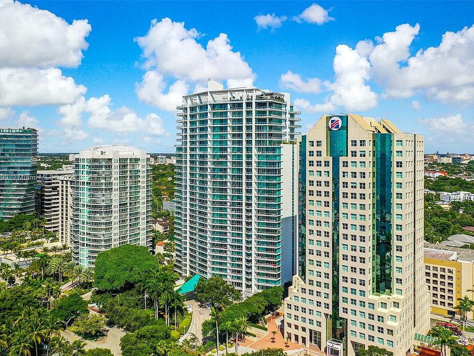 1st image of 2627 Bayshore Dr #807