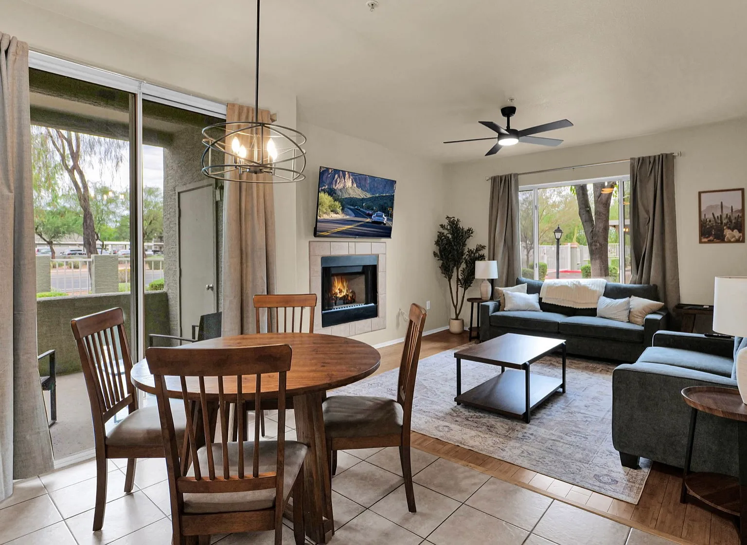 2 bed, 872 sqft, $2,400 — Photo 2