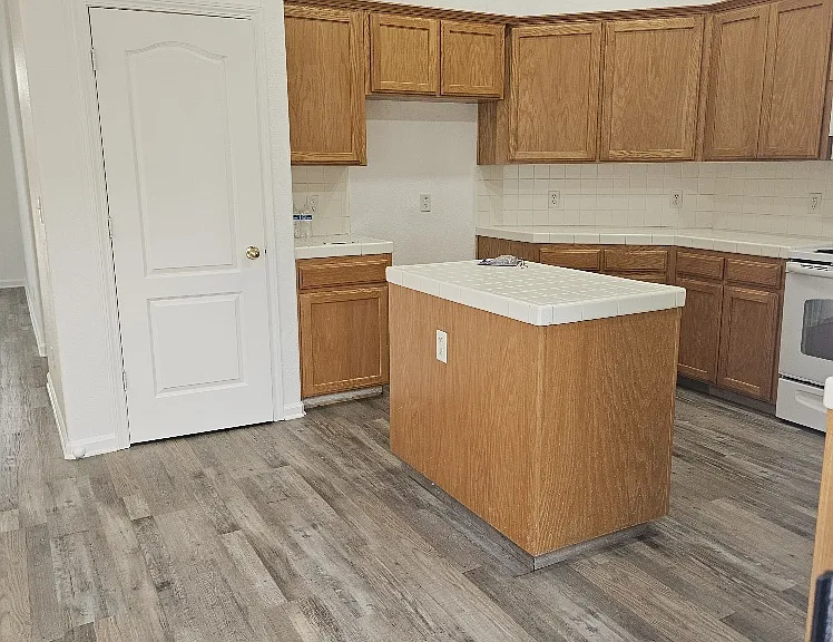 2854 E Palisade Dr — Photo 7