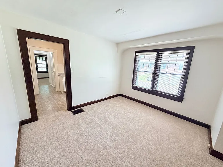 1250 N Colorado Ave — Photo 6