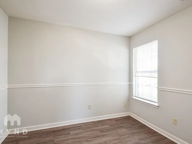 6354 Amanda Oaks Cir N — Photo 14